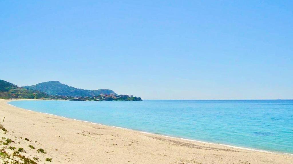 Apartamento Beachfront House Geremeas Sardegna Exterior foto